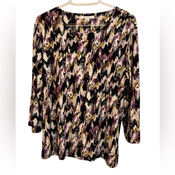 JM Collection Multicolored Embossed Round Neck Long Sleeve Top Size M - Picture 1 of 5